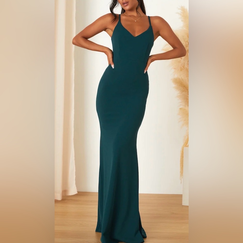 Lulu's Deep Green Off-Shoulder Wedding Dress